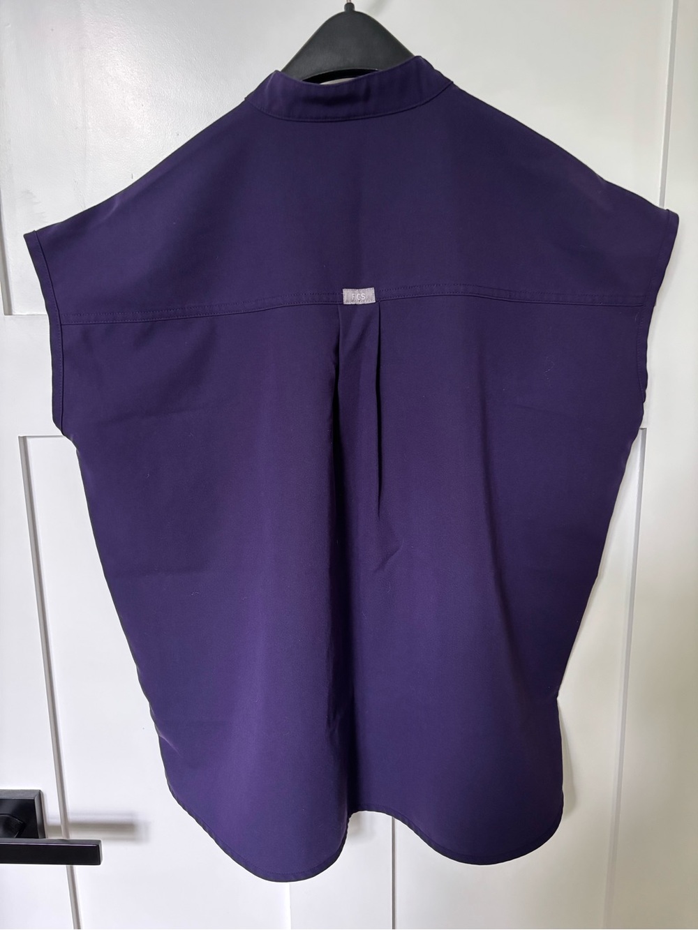 FIGS Rafaela Oversized Scrub Top in Purple Jam - Picture 4 of 7